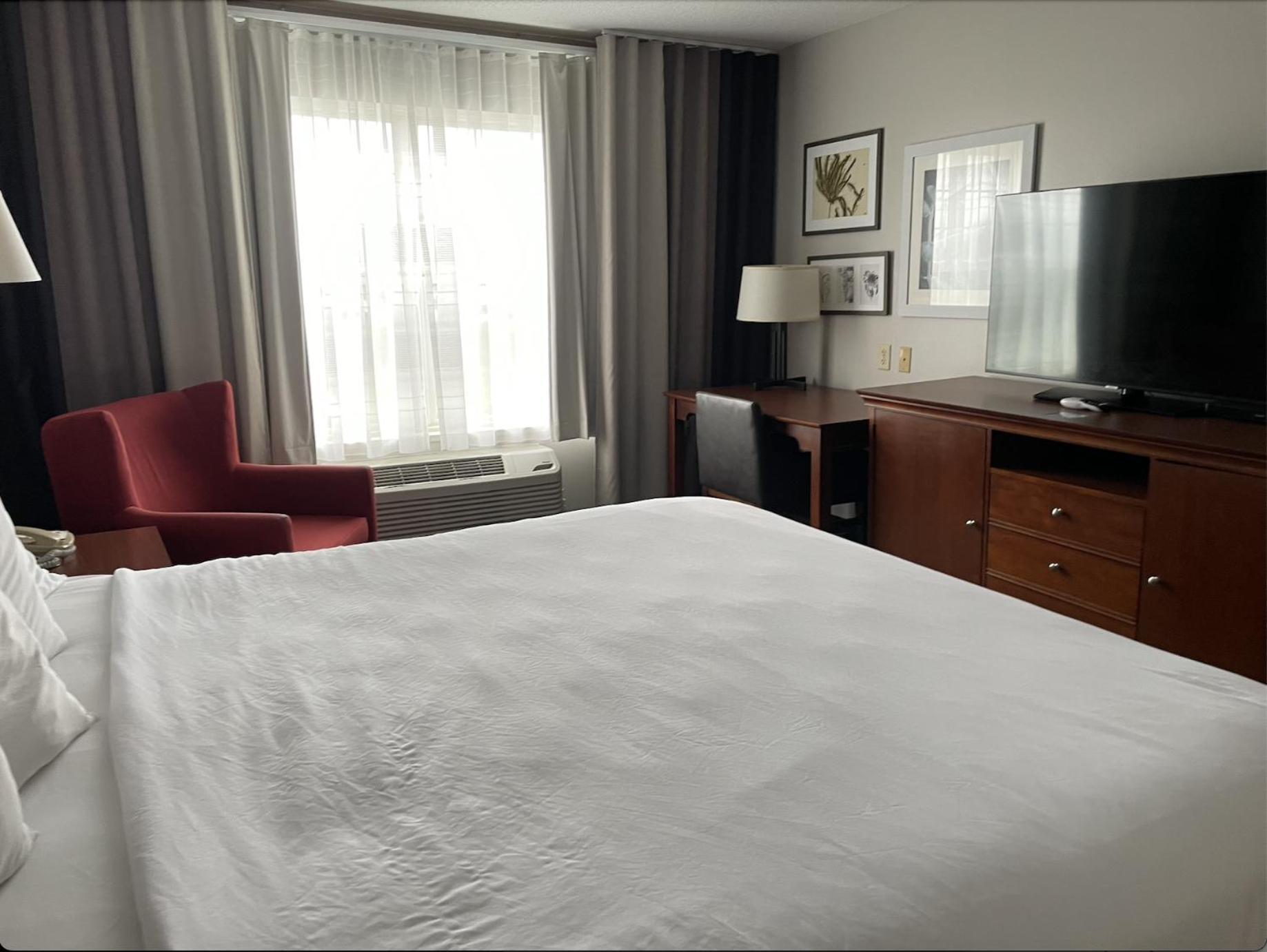 Harmony Inn & Suites Форт-Додж Экстерьер фото